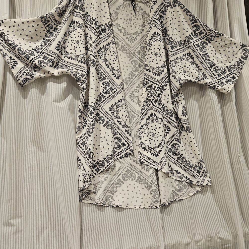 Elegant Black and White Paisley Blouse